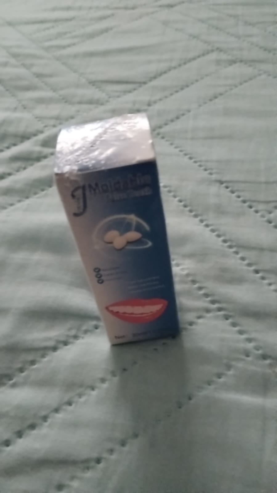 “Me llegó dentro del tiempo indicado y muy bien empacado. La caja y el frasco llegaron en perfecto estado. Además, me gustó que el pedido fuera contra entrega porque me dio más confianza para comprar.